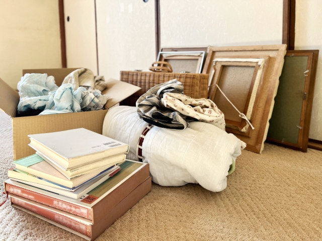 【千葉市】遺品整理の形見分け(衣類・宝石など)やマナーについて